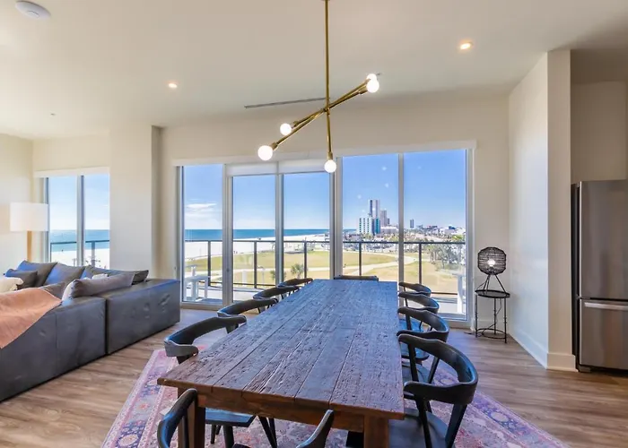 Holiday home Luxury 4 Bedroom Gulf View With Modern Appliances! Right Next To The Hangout!