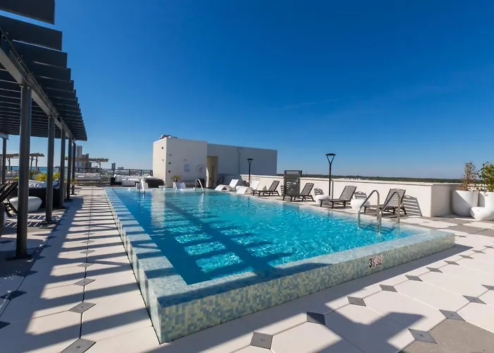 Holiday home Luxury 4 Bedroom Gulf View With Modern Appliances! Right Next To The Hangout! Gulf Shores