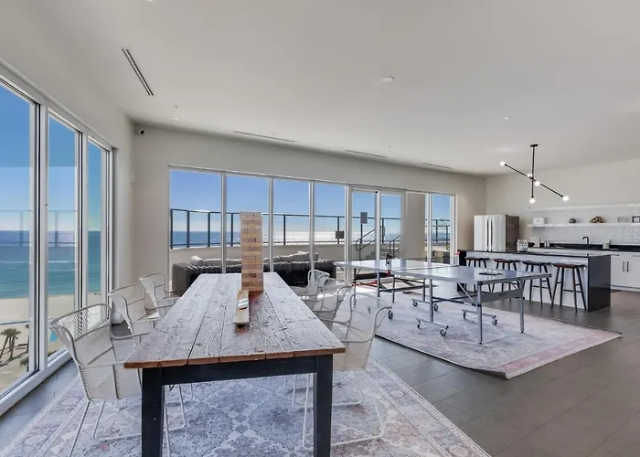 Luxury 4 Bedroom Gulf View With Modern Appliances! Right Next To The Hangout! Holiday home Gulf Shores
