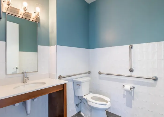 Luxury 4 Bedroom Gulf View With Modern Appliances! Right Next To The Hangout! Holiday home